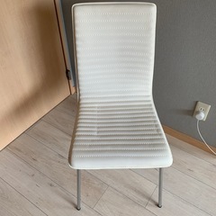 ニトリ　イス　の画像