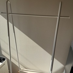 ハンガーラック ほほぼ新品の画像