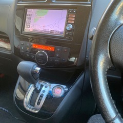 日産セレナの画像