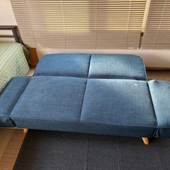 ネイビー　コンパクトソファーベッドの画像