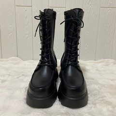 TINA:JOJUN レースアップブーツの画像