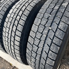 スタッドレスタイヤの画像