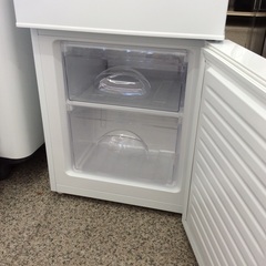 【単身者向け】2ドア冷凍冷蔵庫 NITORI ﾆﾄﾘ NTR-106WH 106L 2022年製:ホワイトの画像