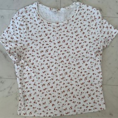 夏服トップス4点セットの画像