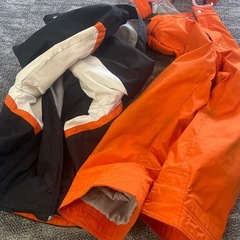 120　スキーウェア　スノーボードウェア　上下　キッズ　デサント　キッズ　の画像