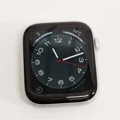 Apple Watch Series 5/GPS/44mm/A2093/シルバー〈MWT32J/A〉の画像