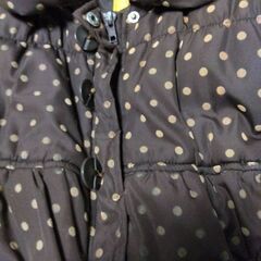 女の子　ダウン　茶色✕水玉　ポケットリボン付き 　120センチの画像