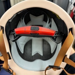 自転車用ヘルメット、大人子供兼用　LEDライト付き　CEマークの画像