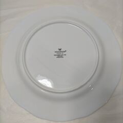 WEDGWOOD　ウェッジウッド　ストロベリー&バイン プレート28cm STRAWBERRY & VINE 白レリーフ プレート 大皿 ホワイト 白皿　洋食器 英国ブランド 上質テーブルウェア　251121-3Yの画像