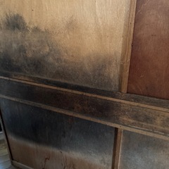 値下げ中！カントリー風食器棚の画像