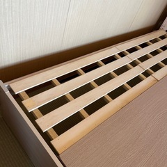 ニトリ　シングルベットフレーム　引き出し付きの画像