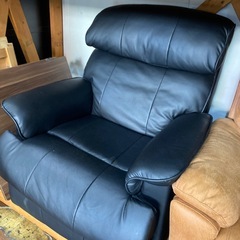 ⭐️オシャレ⭐️LOWYA 1Pソファ 手動リクライニング  背面肉厚 フットレスト PU素材 No.2679　の画像