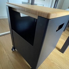 IKEA  キャスターワゴン TROTTEN