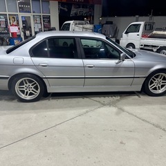 (スポーツ車)BMW 740i Mスポーツ⭐️の画像