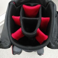 最終値下げです!超軽量スタンド式ゴルフキャディーバッグの画像