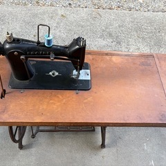 brother TA1-B10 アンティークミシン の画像