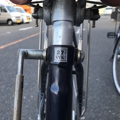 ジモティ割引有★【ジャングルジャングル岸和田店】自転車　ママチャリ　シルバー／ネイビー　27インチ　南大阪 岸和田市 貝塚市 泉佐野市 和泉市 忠岡町 熊取町の画像