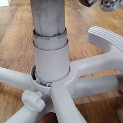 ★リユースのサカイ水戸店★  チェアー レッド H×D×W クリーニング済み MT6346の画像