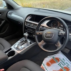 アウディA4！2.0TFSI！5万キロ代！ローダウン！アルミ！バックカメラ！の画像