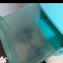 4段ボックスの画像