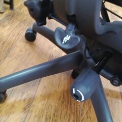 ★リユースのサカイ水戸店★ ハーマンミラー アーロン　チェアー ブラック H×D×W クリーニング済み MT6348の画像