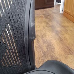 ★リユースのサカイ水戸店★ ハーマンミラー アーロン　チェアー ブラック H×D×W クリーニング済み MT6348の画像