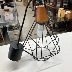 2511-516 ニトリ ペンダントライト 点灯確認済み 電球付き 中古の画像