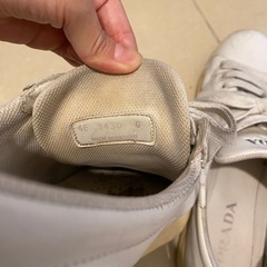 プラダ　メンズ　スニーカーの画像