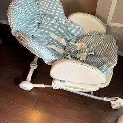 アップリカ　ハイローチェアーの画像