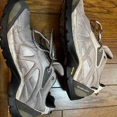 THE NORTH FACE トレッキングシューズ グレーの画像
