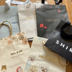 ブランドのショッパーの画像