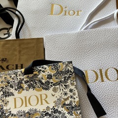 ブランドのショッパーの画像