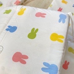 ミッフィー ベビベッドガードの画像