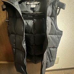 ダウンベストの画像