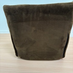 サンワダイレクト 座椅子 コンパクト リクライニング 低反発ウレタン マイクロファイバー生地 折りたたみ ブラウン の画像