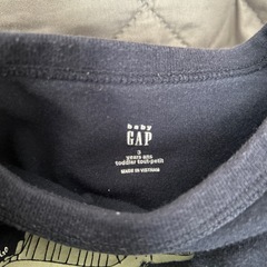 90サイズ　長袖　男の子　恐竜　トミカ　の画像