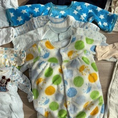 赤ちゃん用のお洋服まとめの画像