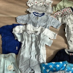 赤ちゃん用のお洋服まとめの画像