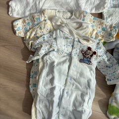赤ちゃん用のお洋服まとめの画像