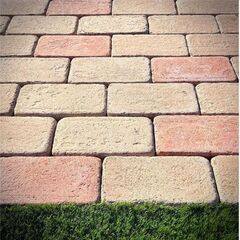 レンガ探してます　格安で譲って下さい