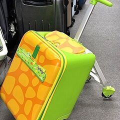 乗れるキャリーケース　Jovikids　の画像