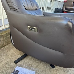 電動リクライニングソファーの画像