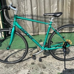 No.557 クロスバイク ジャイアント ESCAPE R3整備済み24速の画像