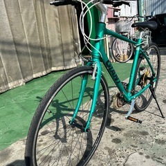 No.557 クロスバイク ジャイアント ESCAPE R3整備済み24速の画像