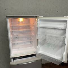 🔷🔶🔷ww5/29 SHARP シャープ SJ-WA35B-S ノンフロン冷凍冷蔵庫 3ドア 左右両開き 350L 2015年製 3ドア冷蔵庫 冷蔵庫 中古 家電 ★直接引取歓迎◎🔷🔶🔷の画像