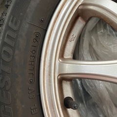 スタッドレスタイヤ　ブリヂストンの画像