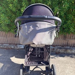 アップリカ 3輪べベビーカーの画像