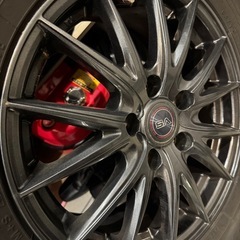 スタッドレスタイヤの画像