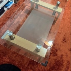 強化ガラステーブル、ソファセットの画像