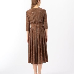 定価3万円 TOMORROWLAND パッチワークドットプリント クルーネックロングワンピース ドット柄 ブラウンベージュ サイズ36 レディース の画像